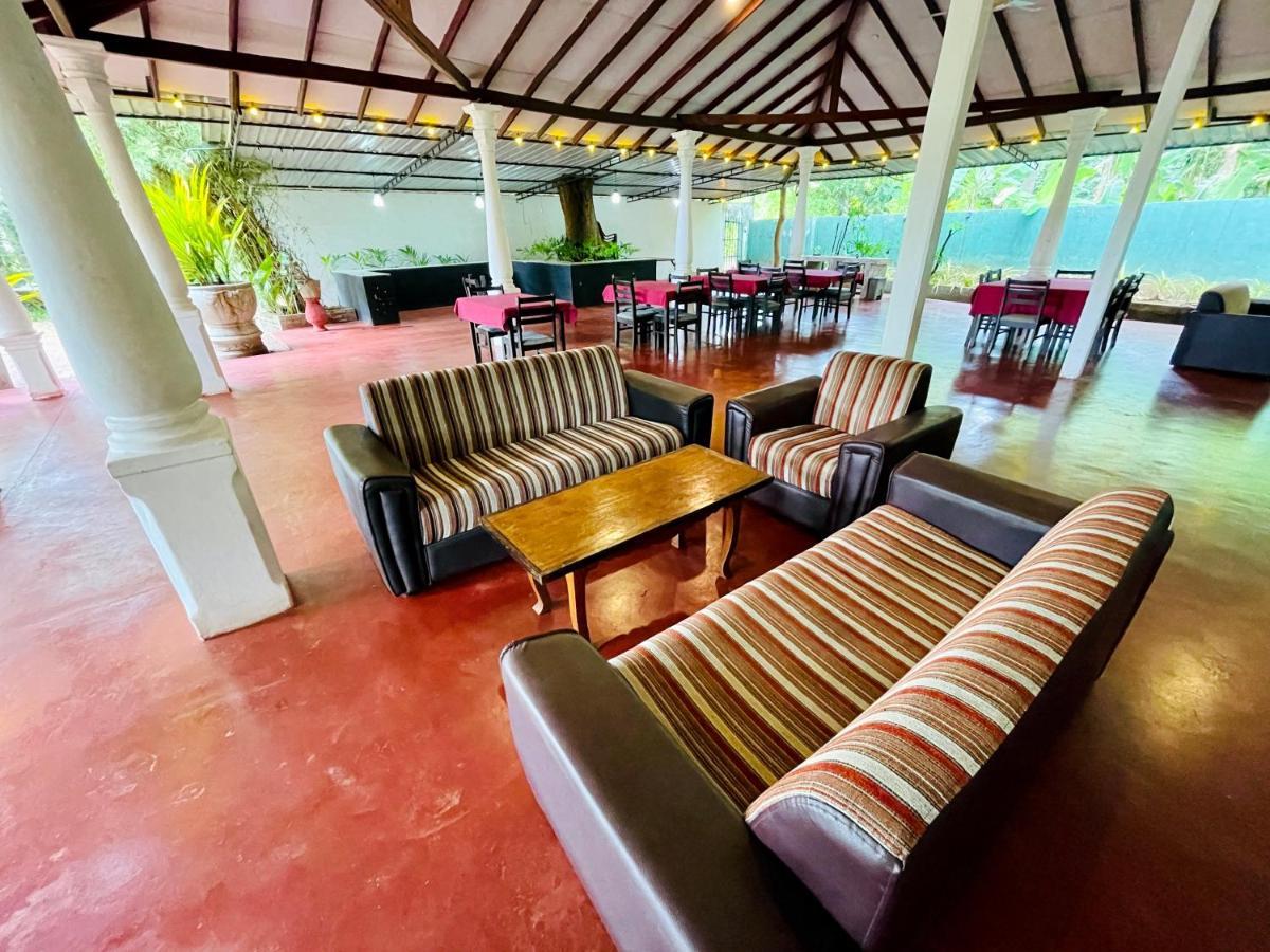 Tishan Holiday Resort 폴로나루와 외부 사진